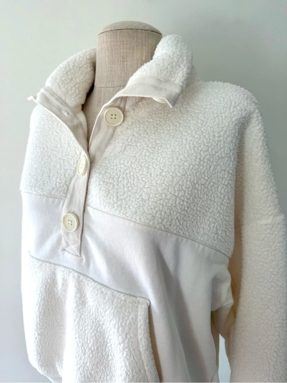 J Crew Teddy Sherpa Button Sweatshirt M Cozy Après Ski Minimalist Cream Ivory